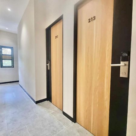 Pringgondani Guesthouse Pandanaran Hills เซอมารัง ภายนอก รูปภาพ